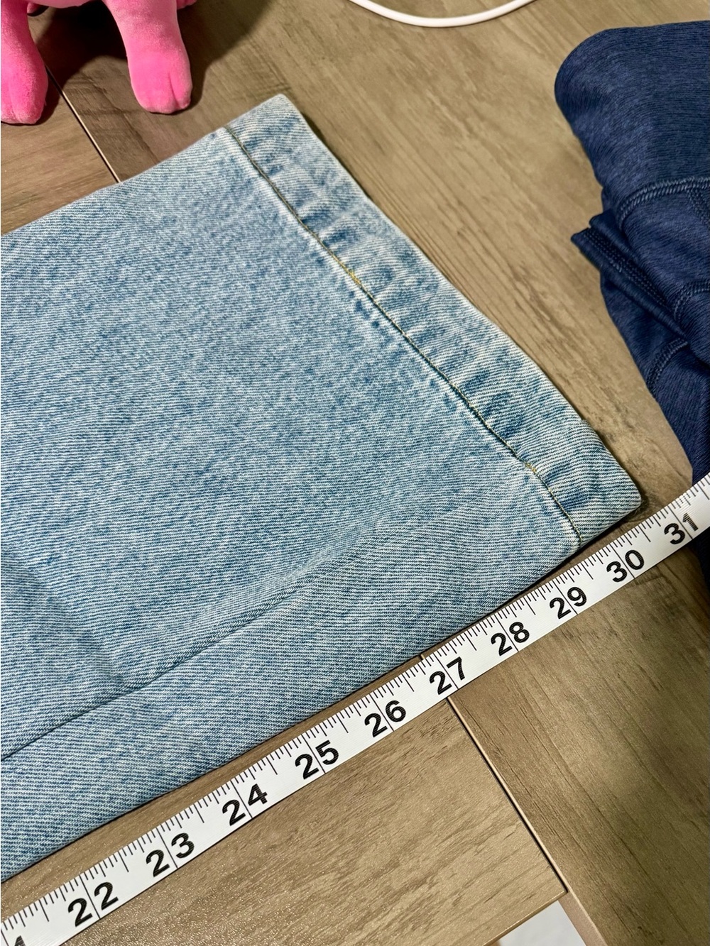 High-Rise Light Blue Wide-Leg Women's Jeans - Picture 7 of 7